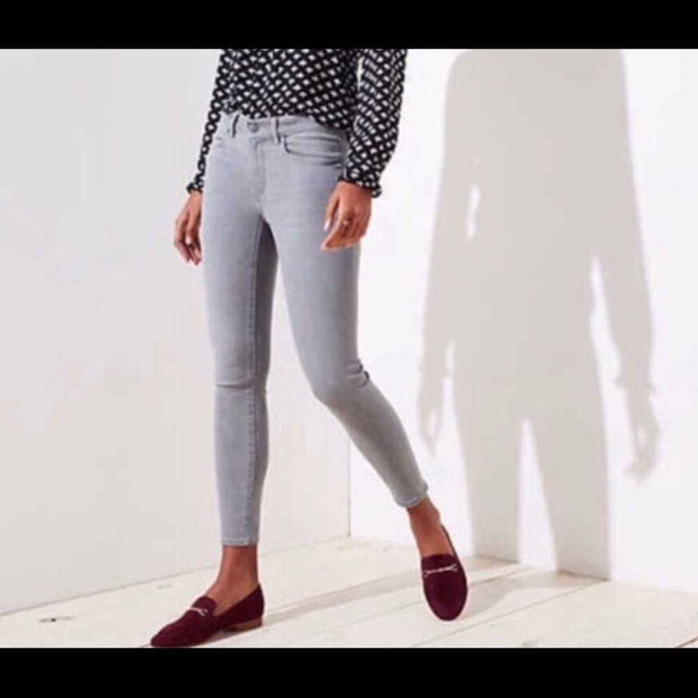NWOT LOFT Gray Jegging Jeans